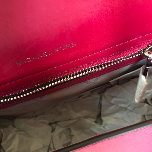Michael  Kors Raspberry  Small Carmen Satchel - Picture 9 of 9
